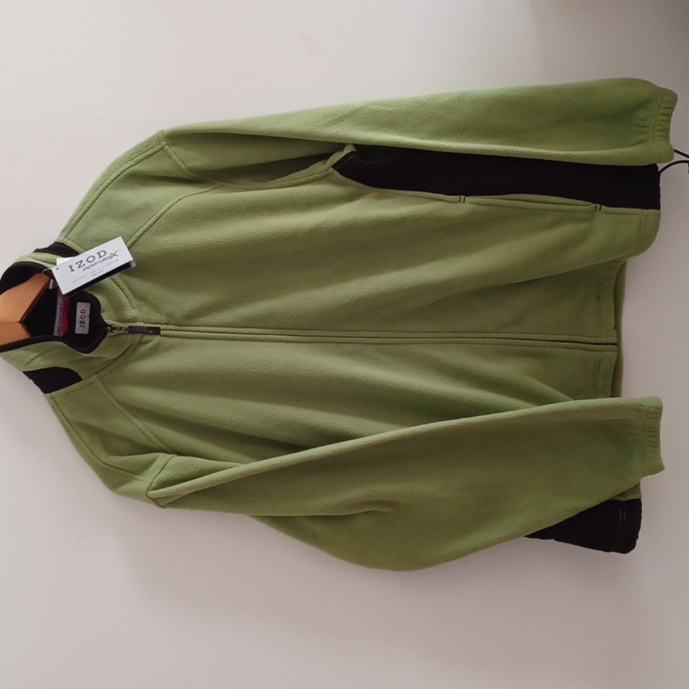 New Izod men sweater size XL